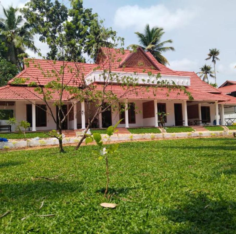 The Royal Island Hotell Mundrothuruth Eksteriør bilde